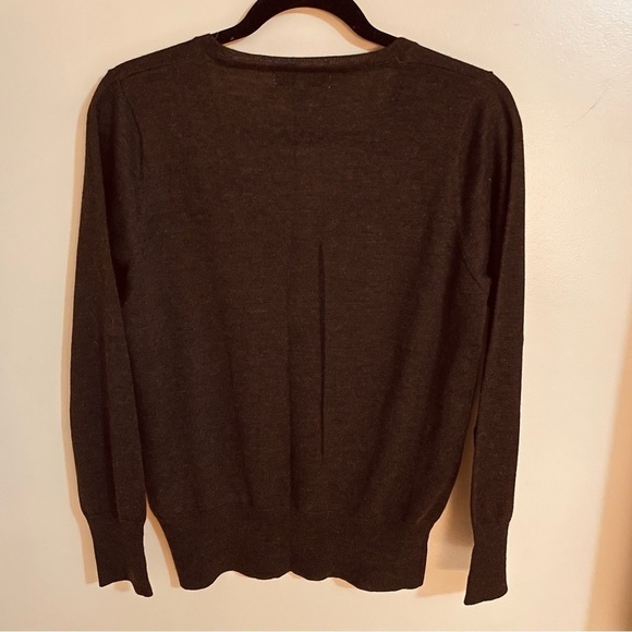 Ellen Tracy V-Neck Merino Wool Blend Light Weight Sweater Size L - Picture 2 of 4